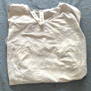 Woman’s lululemon camp top